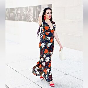 WYLDR Vibrant Floral Maxi Dress - Black, Red, White